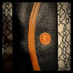 Dooney and Bourke black leather pebbled wallet